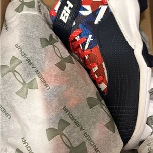 Never worn underarmour cleats